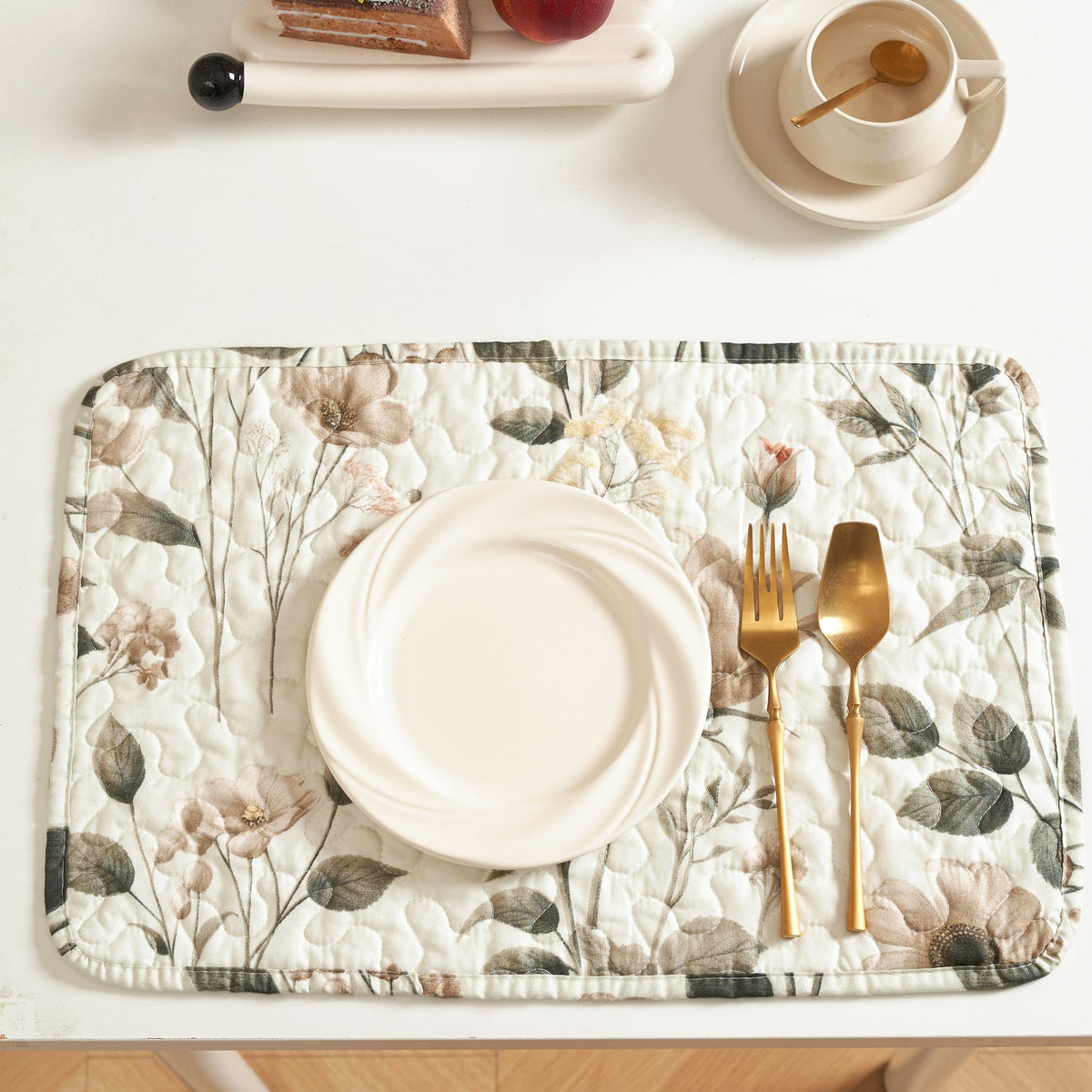 DaDalogy Enchanted Meadow Placemats - Set of 4, Floral Elegance in