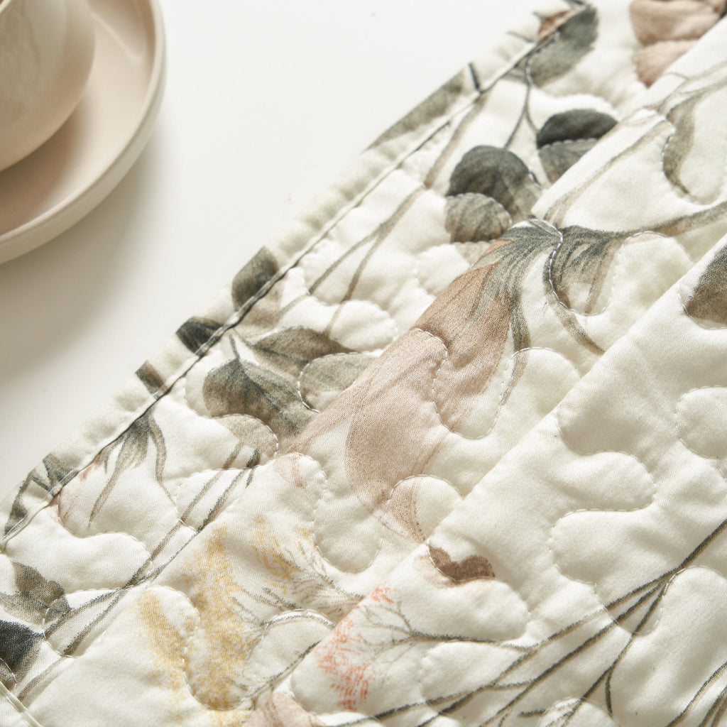 DaDalogy Enchanted Meadow Placemats - Set of 4, Floral Elegance in