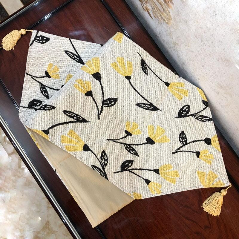 DaDa Bedding Yellow Fleur Floral Garden Woven Tapestry Dining Table