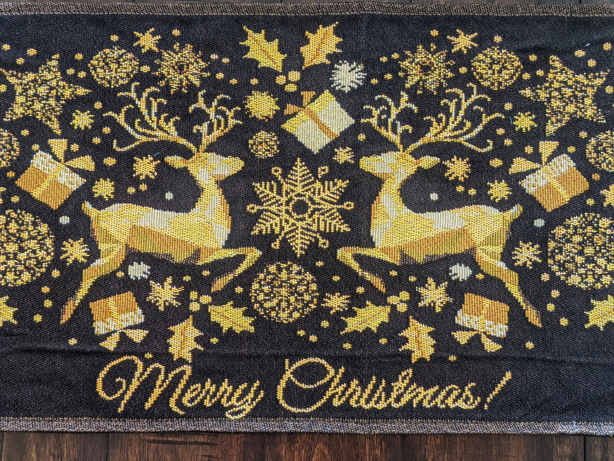 DaDa Bedding Magical Golden Reindeer Woven Tapestry Dining Table