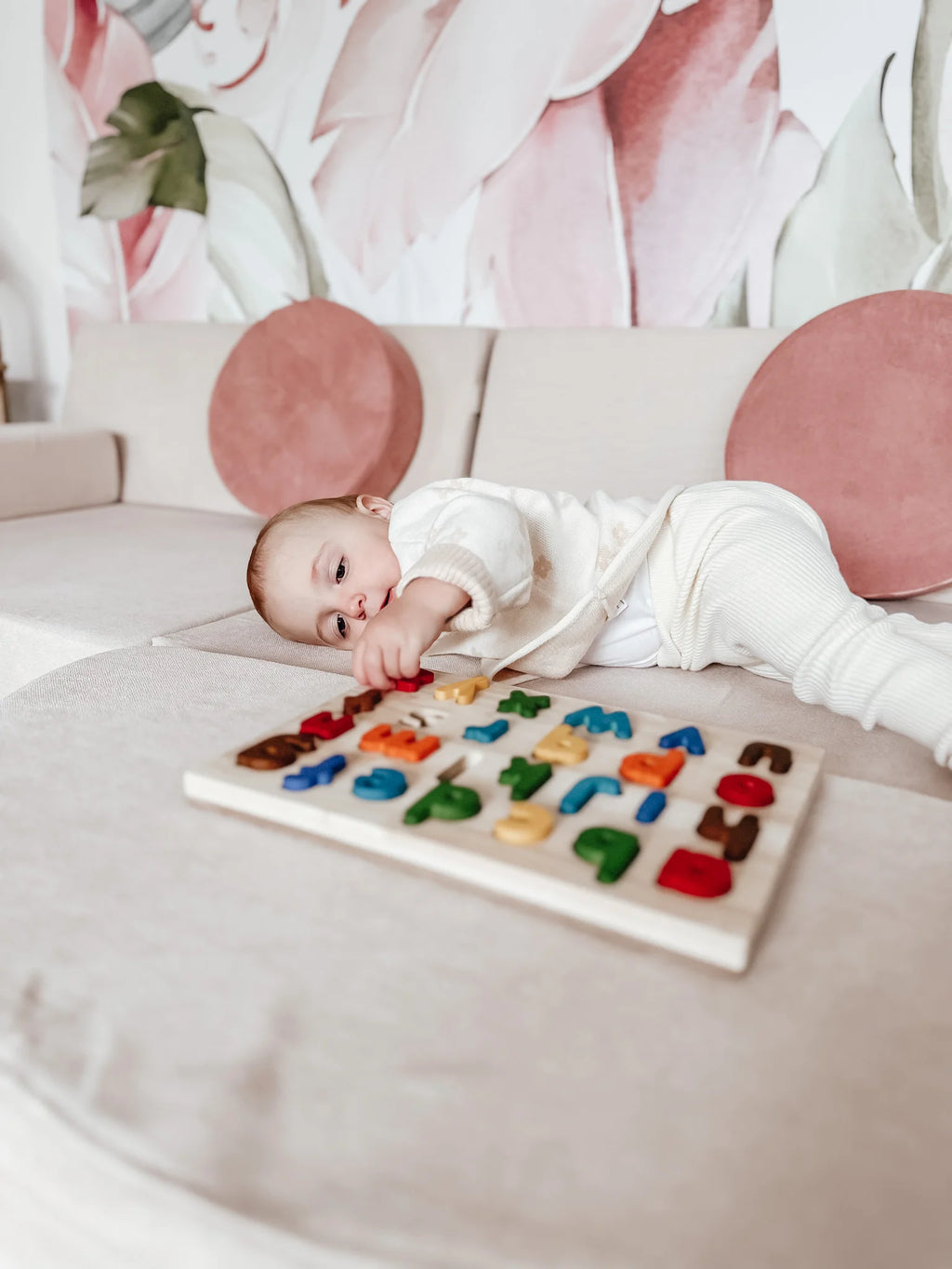 QToys Australia (USA) Lower case Letter Puzzle