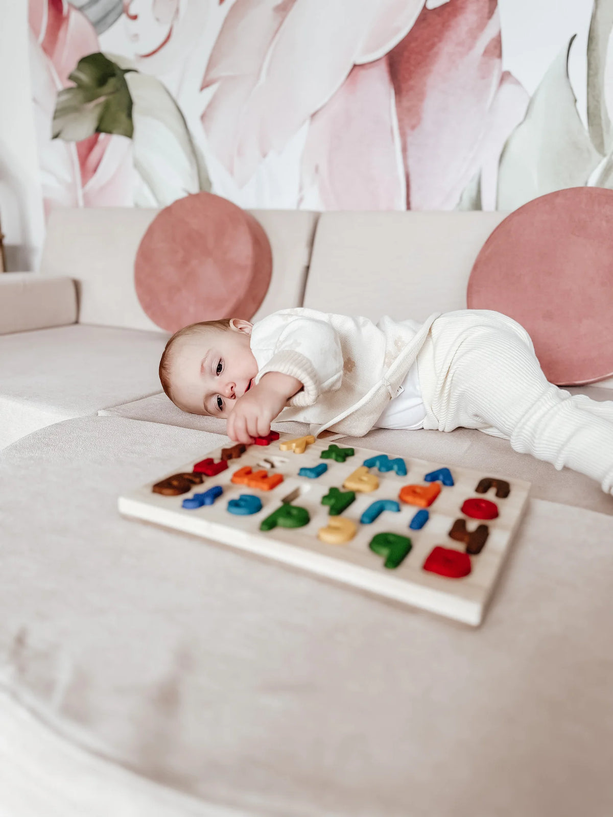 QToys Australia (USA) Lower case Letter Puzzle