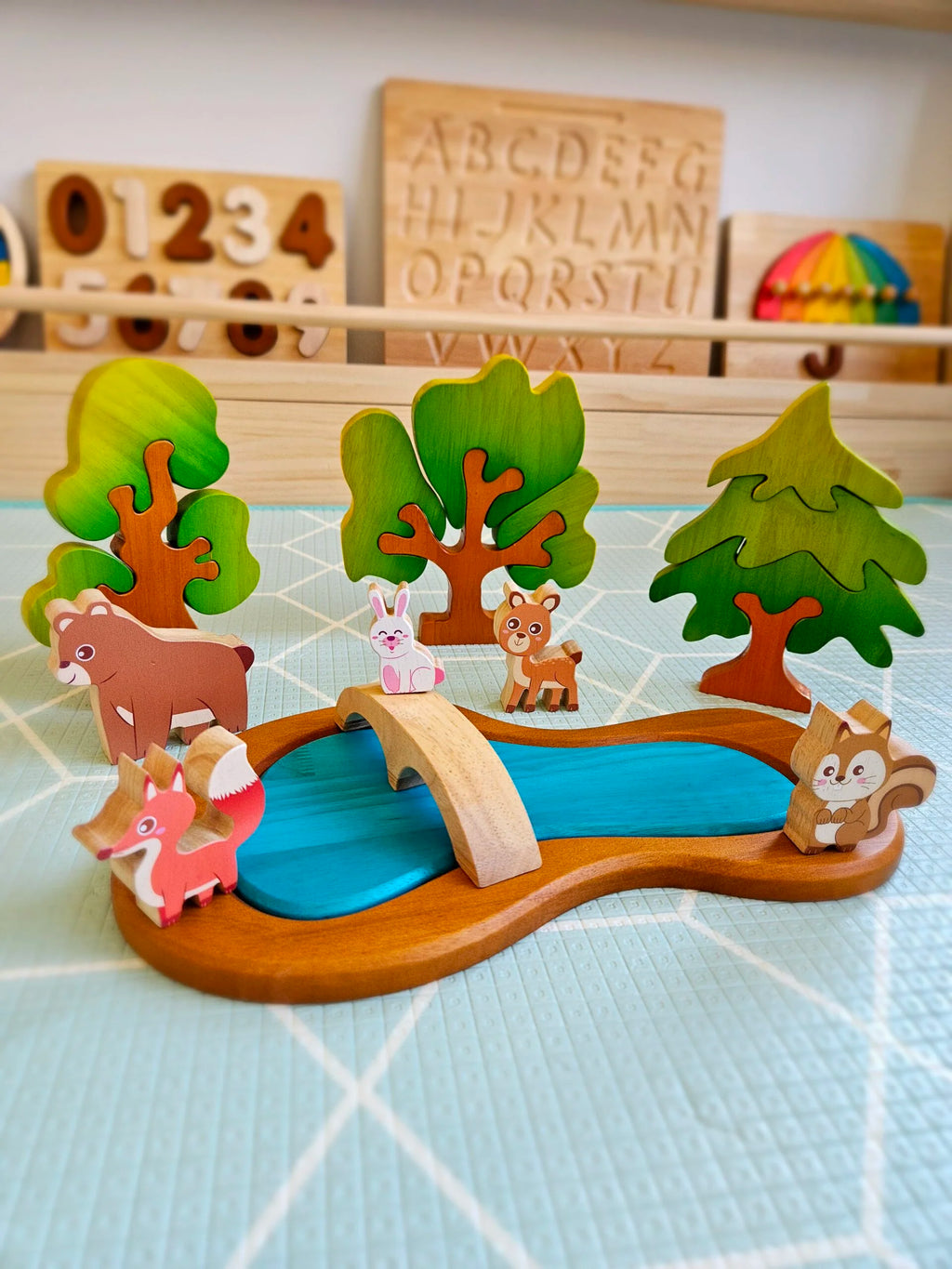QToys Australia (USA) Woodland Animal Play Set