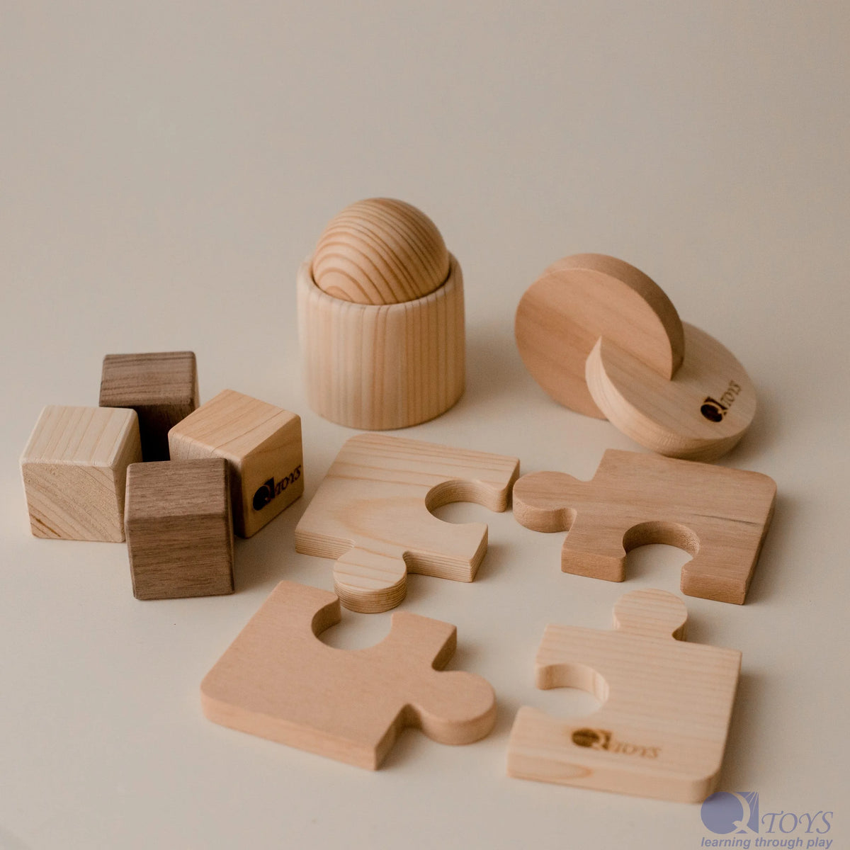 QToys Australia (USA) Starter Set