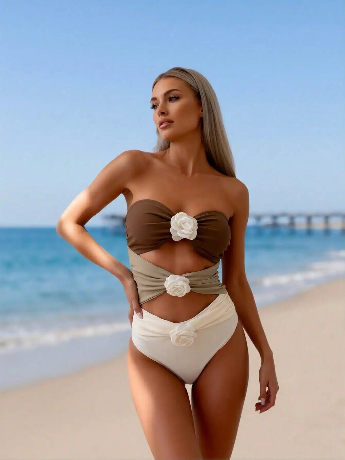 European And American Women's One-Piece Strapless Cutout Petal Belly-Covering Slim Sexy Beach Vacation Swimsuit
